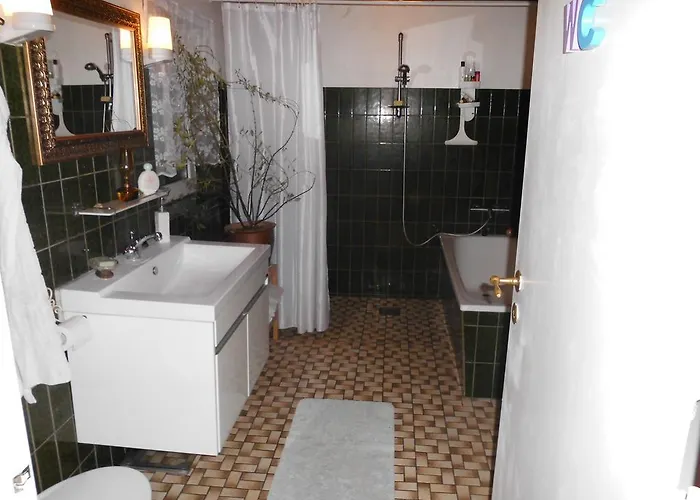 Ellekaer-gard 2* 드론닝룬드